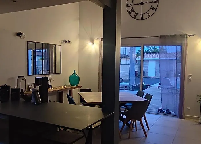 Maison A 20 Min De Bordeaux 别墅 *